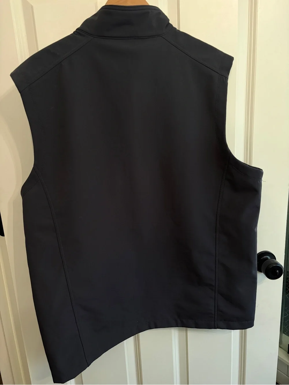Like new size XL Bulldog vest by Port Authority. Perfect for layering. Warm.